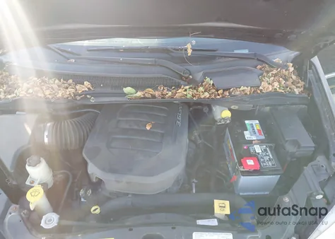 2013 Chrysler Town & Country Touring из США, поврежденный, VIN 2C4RC1BG6DR519001